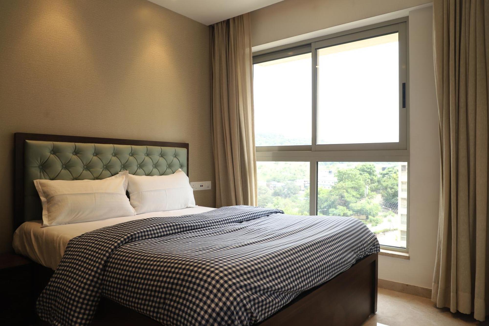 Zenia Luxury Suites And Serviced Apartments Mumbai Exteriör bild
