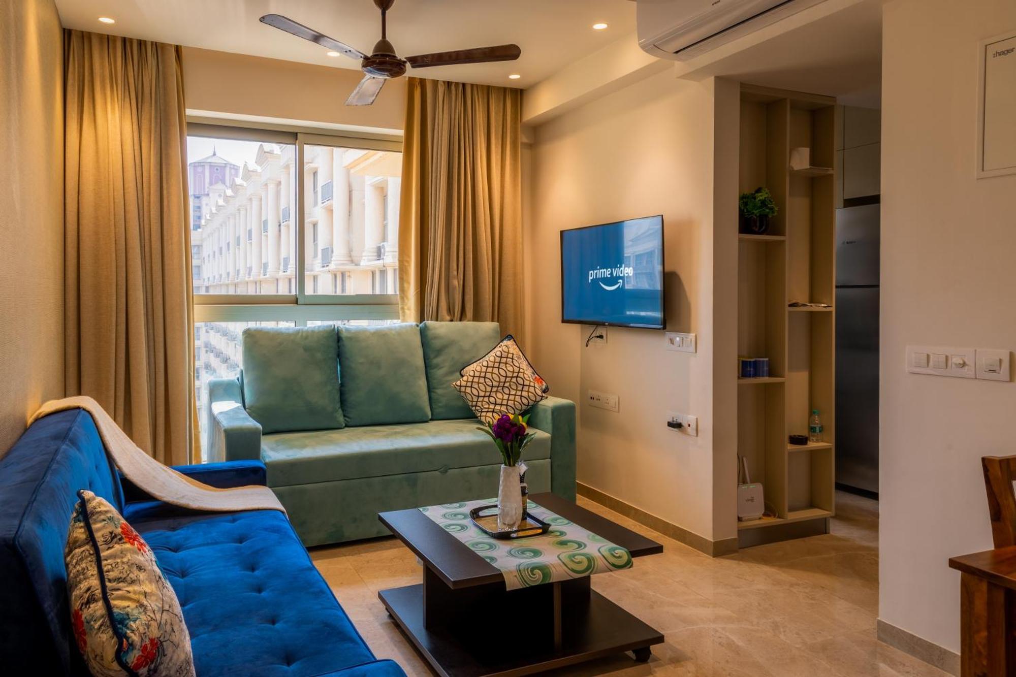 Zenia Luxury Suites And Serviced Apartments Mumbai Exteriör bild